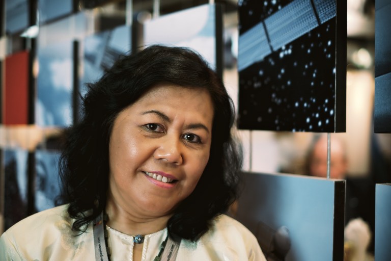 Week 3 - Singapore Girls V